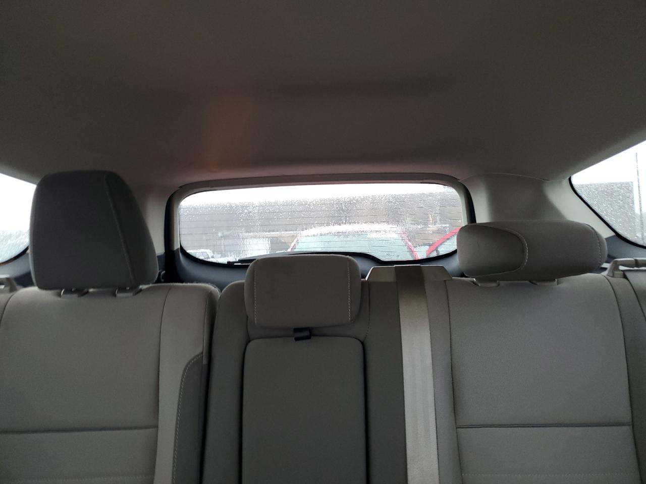2015 Ford Escape VIN 1FMCU0GXXFUB00513 Copart auction photo, front end / side damage thumbnail 10