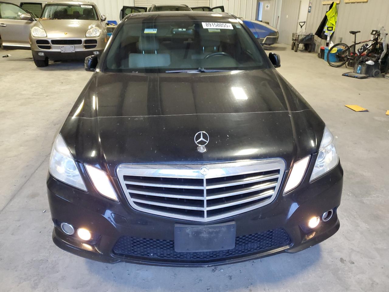 2010 Mercedes-Benz E-klasse VIN WDDHF8HBXAA154626 Copart auction photo, side / undercarriage damage thumbnail 5
