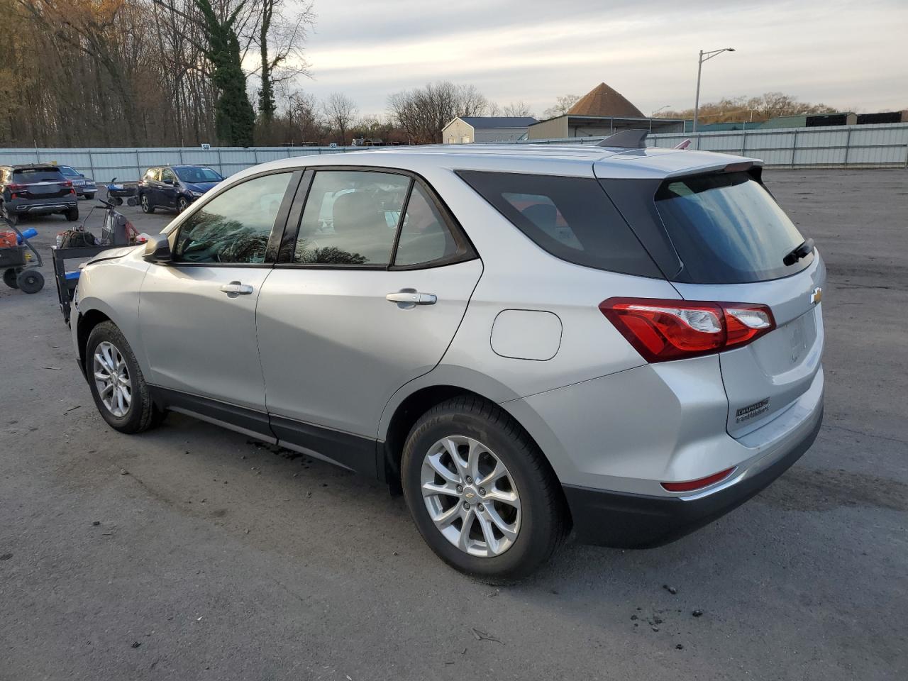 2018 Chevrolet Equinox VIN 2GNAXHEVXJ6110024 Copart auction photo, front end damage thumbnail 2