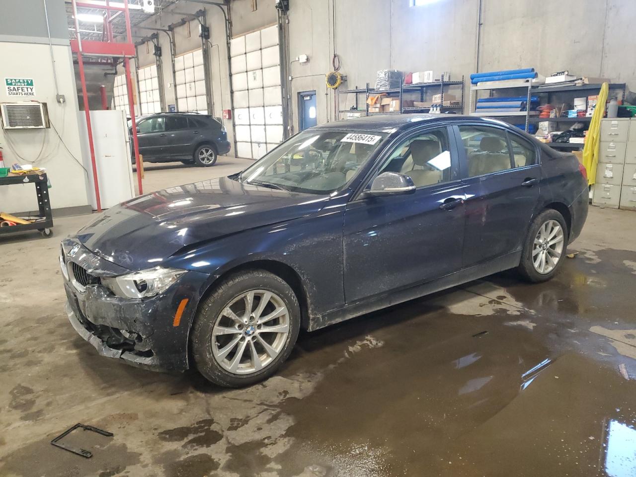 2017 BMW 3er VIN WBA8E5G34HNU43779
