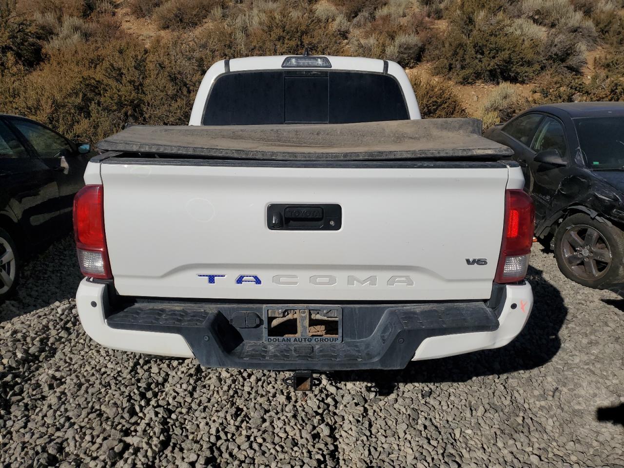 2017 Toyota Tacoma VIN 3TMCZ5AN9HM053119 Copart auction photo, front end damage thumbnail 6