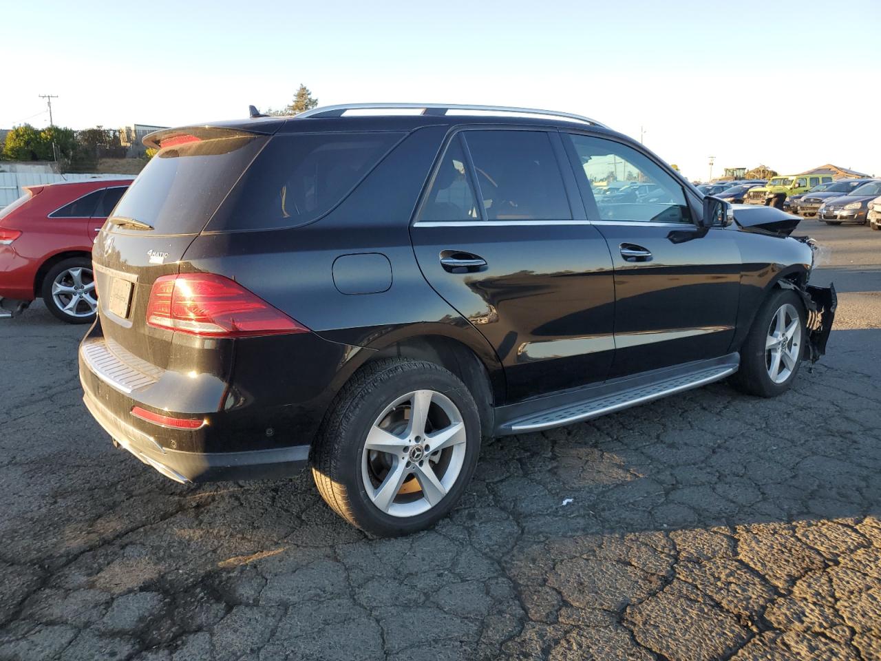 2018 Mercedes-Benz GLE VIN 4JGDA5HB9JB036594 Copart auction photo, front end damage thumbnail 3
