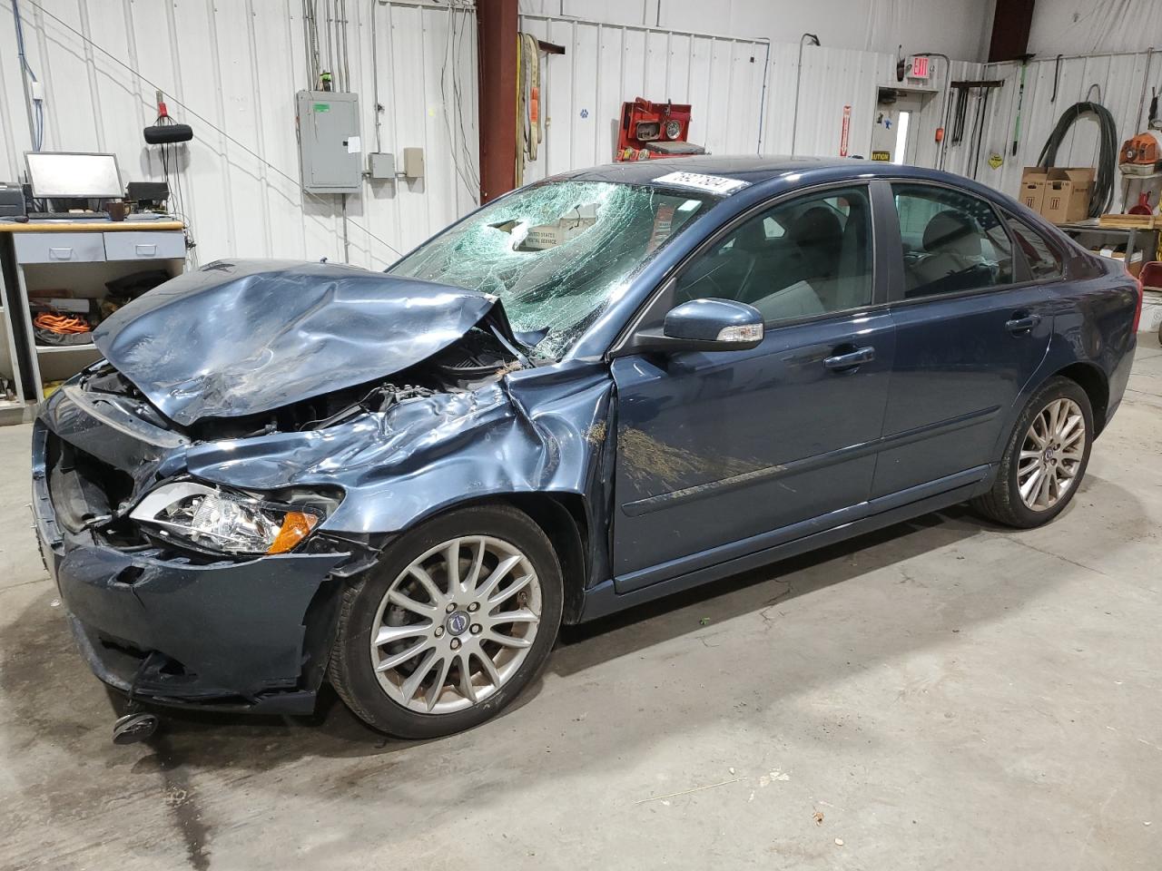 2010 Volvo S40 VIN YV1390MS2A2494697 - Copart auction photo