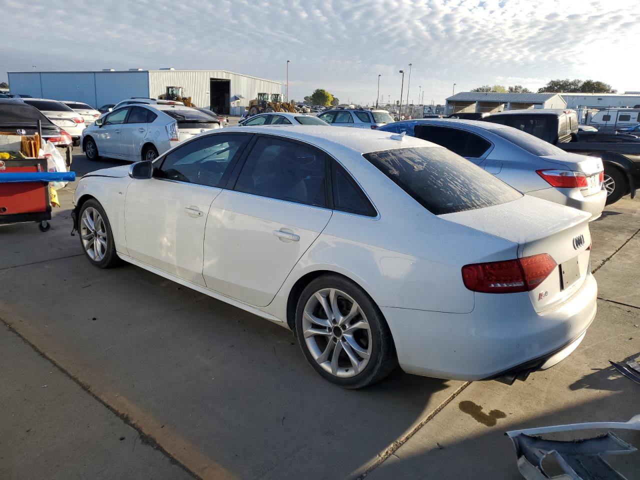 2010 Audi RS4 VIN WAUBGAFL9AA079382 Copart auction photo, front end / mechanical damage thumbnail 2