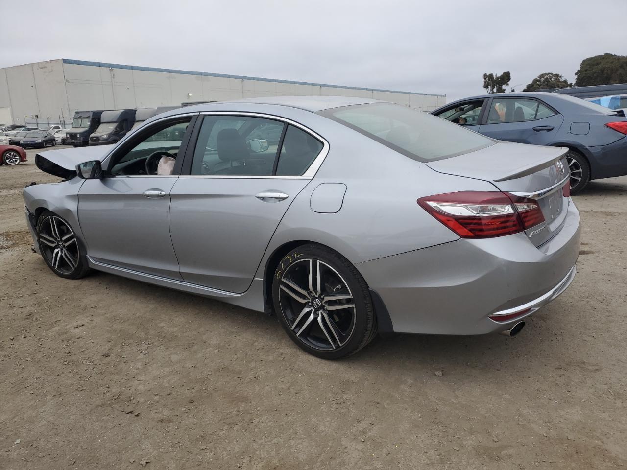 2017 Honda Accord VIN 1HGCR2F12HA286892 Copart auction photo, front end damage thumbnail 2