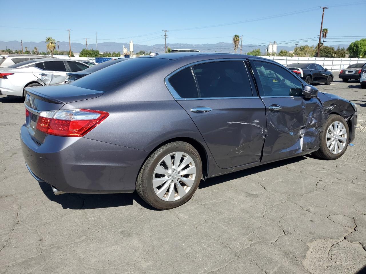 2014 Honda Accord VIN 1HGCR3F82EA033750 Copart auction photo, front end / side damage thumbnail 3