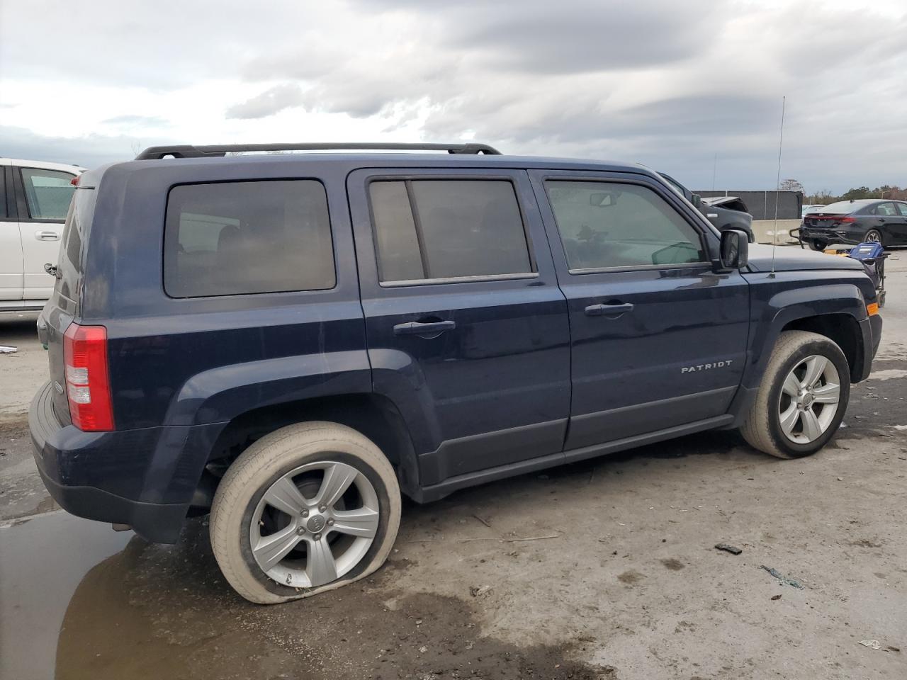 2014 Jeep Liberty (Patriot) VIN 1C4NJPFB4ED529830 Copart auction photo, front end damage thumbnail 3