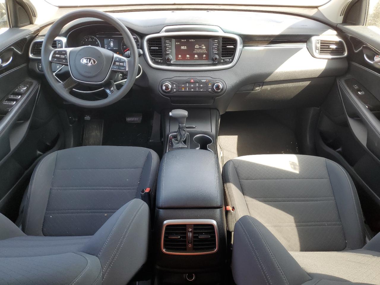 2019 KIA Sorento VIN 5XYPG4A3XKG513845 Copart auction photo, top/roof / side damage thumbnail 8