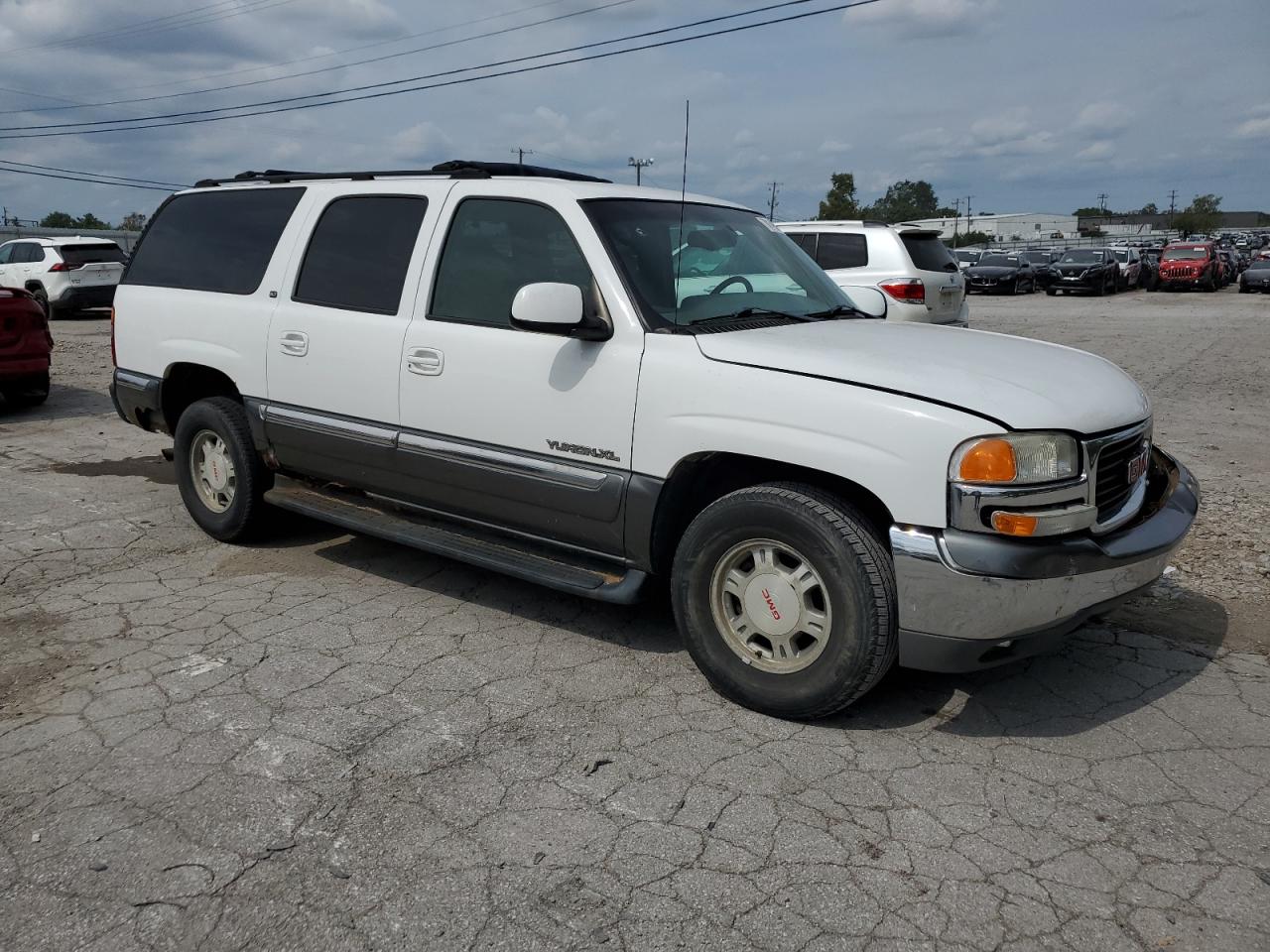 2000 GMC Yukon VIN 3GKEC16T4YG152167 Copart auction photo, front end / undercarriage damage thumbnail 4