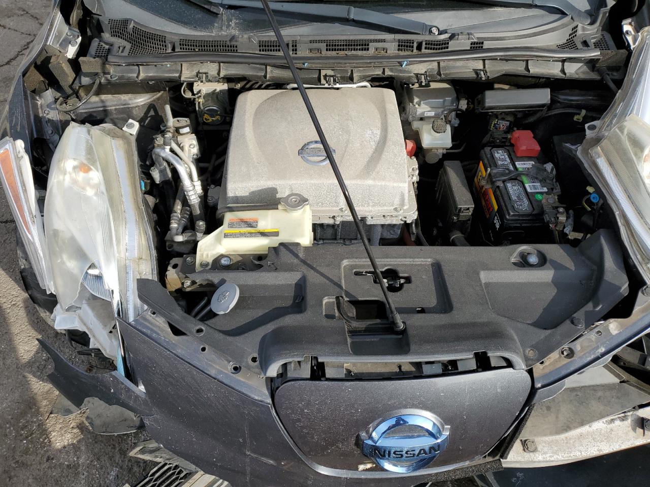 2013 Nissan Leaf VIN 1N4AZ0CP6DC403025 Copart auction photo, front end / side damage thumbnail 12