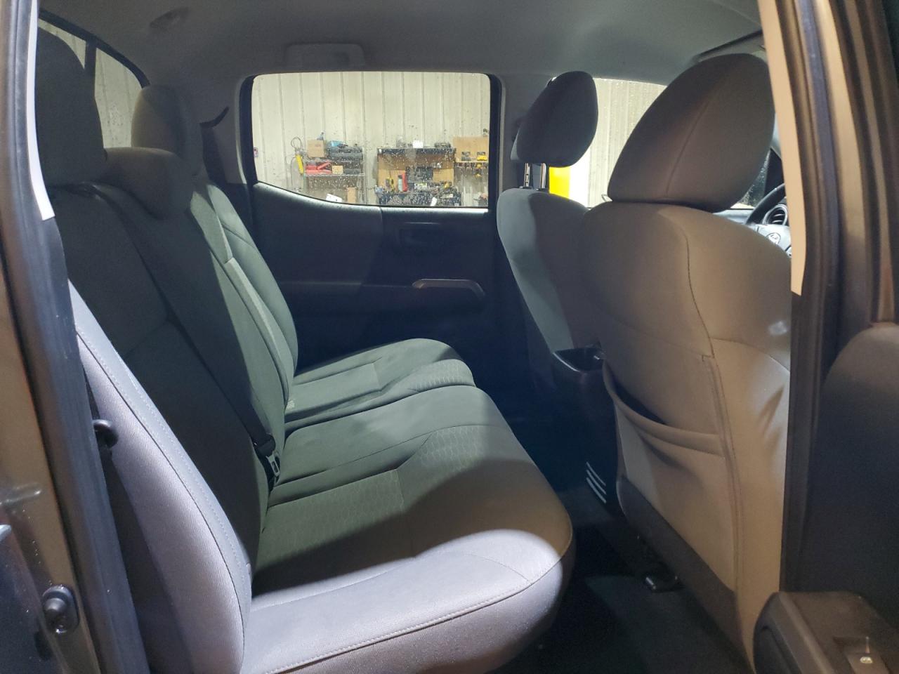 2018 Toyota Tacoma VIN 3TMCZ5AN2JM173818 Copart auction photo, front end / side damage thumbnail 10