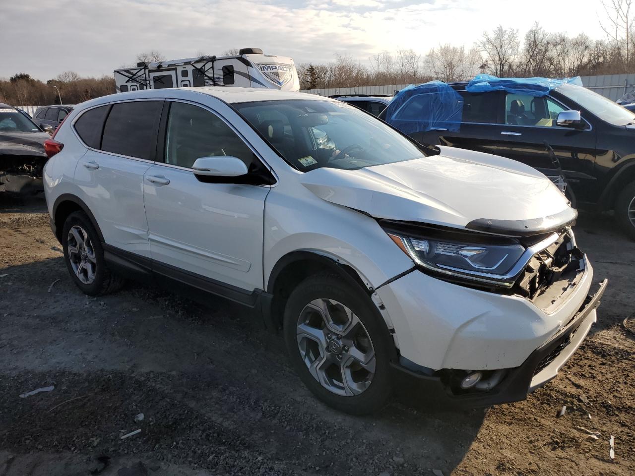 2018 Honda CR-V VIN 2HKRW2H88JH662215 Copart auction photo, front end / minor dent/scratches damage thumbnail 4