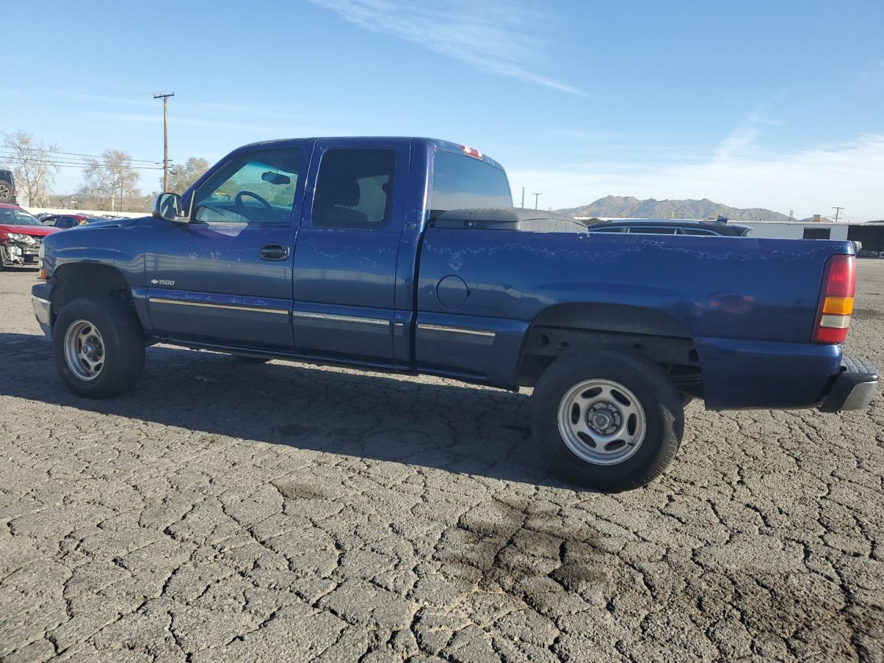 2002 Chevrolet Silverado VIN 2GCEC19T321350648 Copart auction photo, minor dent/scratches damage thumbnail 2