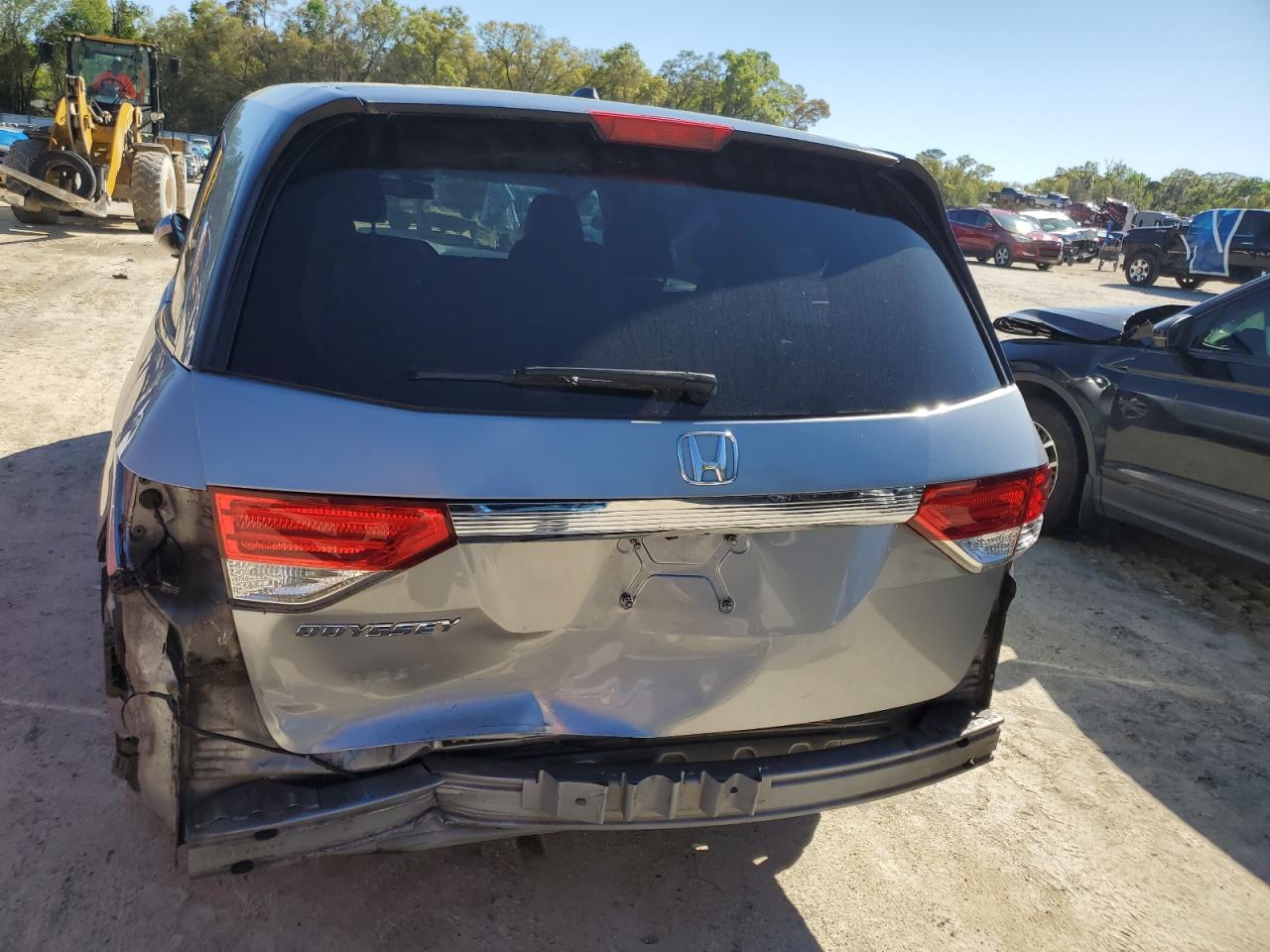 2016 Honda Odyssey VIN 5FNRL5H60GB132322 Copart auction photo, rear end / minor dent/scratches damage thumbnail 6