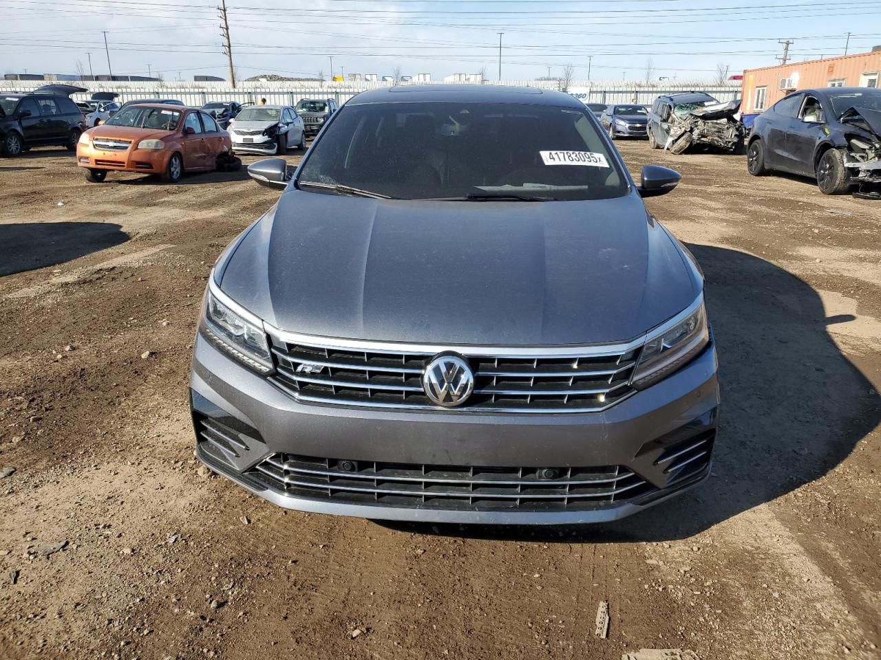 2019 Volkswagen Passat VIN 1VWMA7A33KC010665 Copart auction photo, front end / side damage thumbnail 5