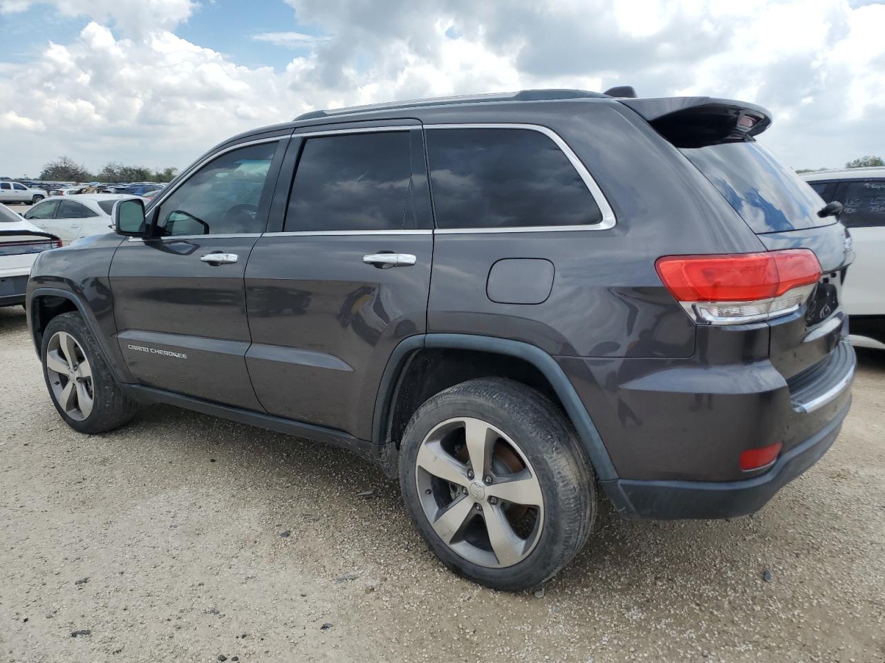 2015 Jeep Grand Cherokee VIN 1C4RJEBG5FC823171 Copart auction photo, minor dent/scratches damage thumbnail 2