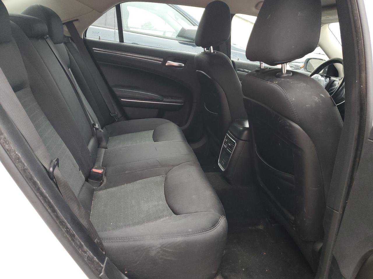 2019 Chrysler 300 VIN 2C3CCAAG0KH738549 Copart auction photo, front end / rear end damage thumbnail 10