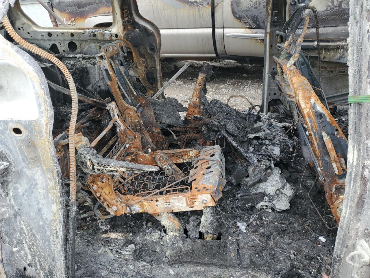 2018 Chrysler Pacifica VIN 2C4RC1BG0JR246519 Copart auction photo, burn damage thumbnail 11