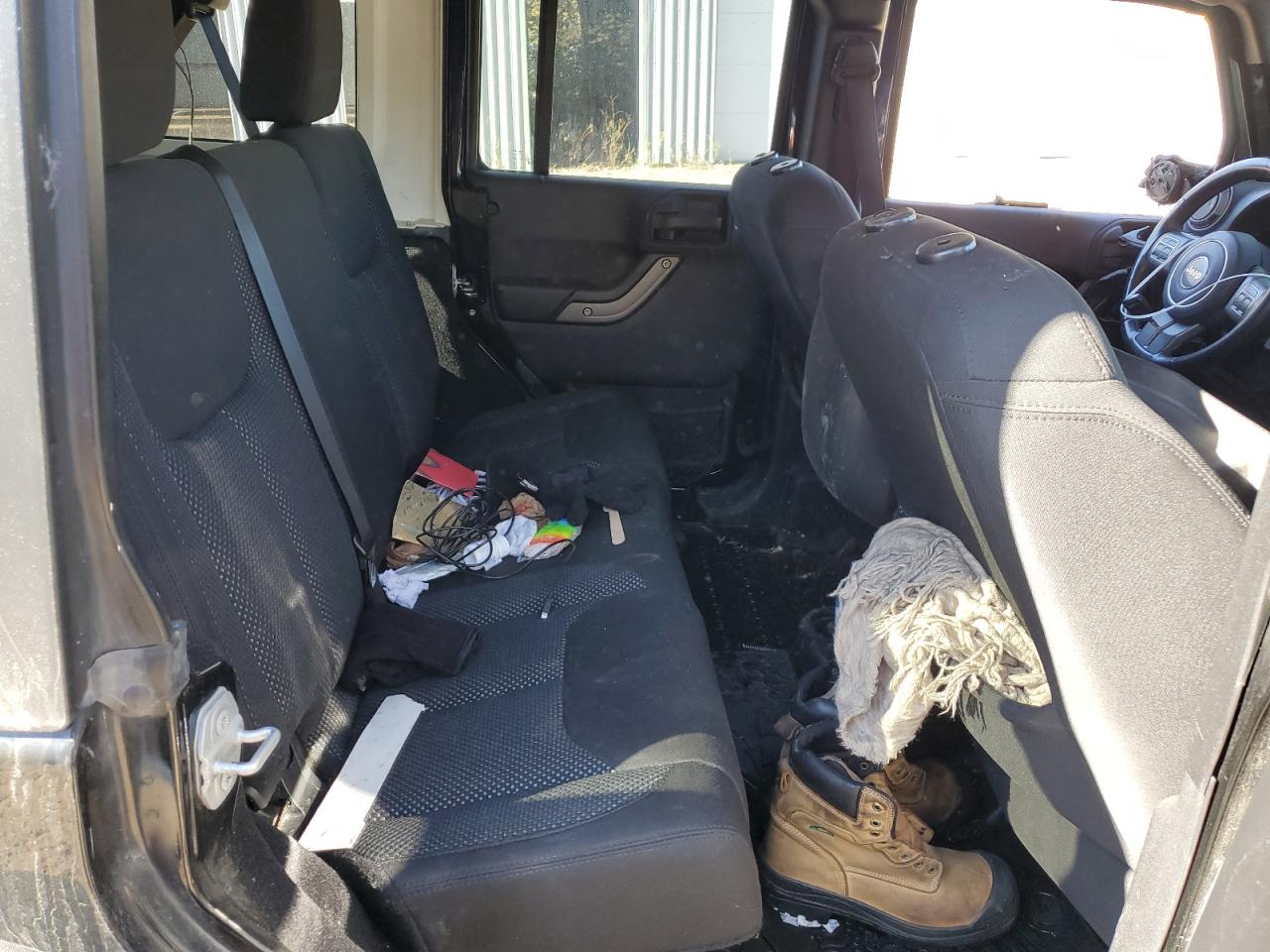 2016 Jeep Wrangler VIN 1C4BJWDG3GL102482 Copart auction photo, burn damage thumbnail 11