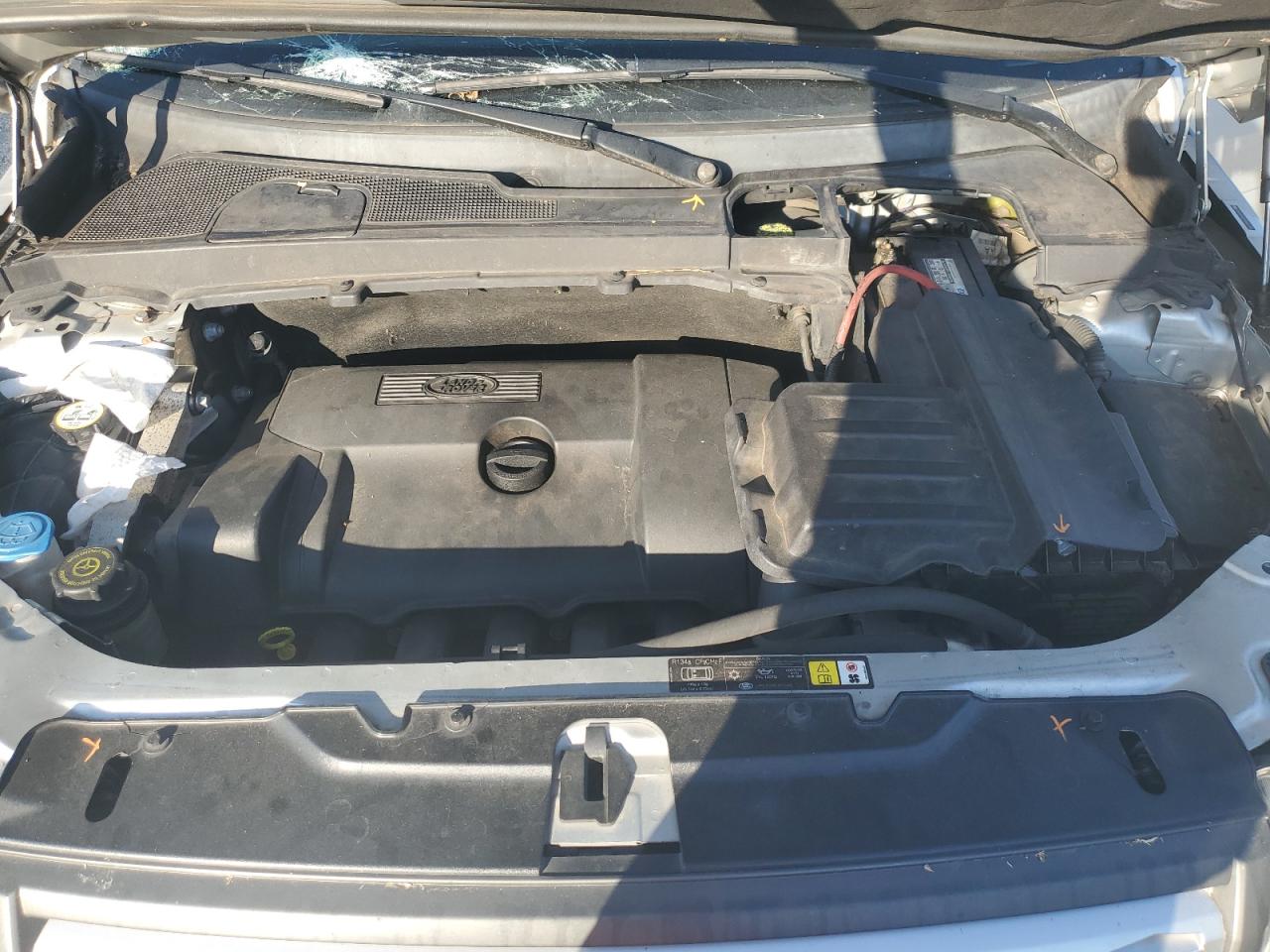 2011 Land Rover LR2 VIN SALFT2BNXBH264765 Copart auction photo, front end / minor dent/scratches damage thumbnail 12