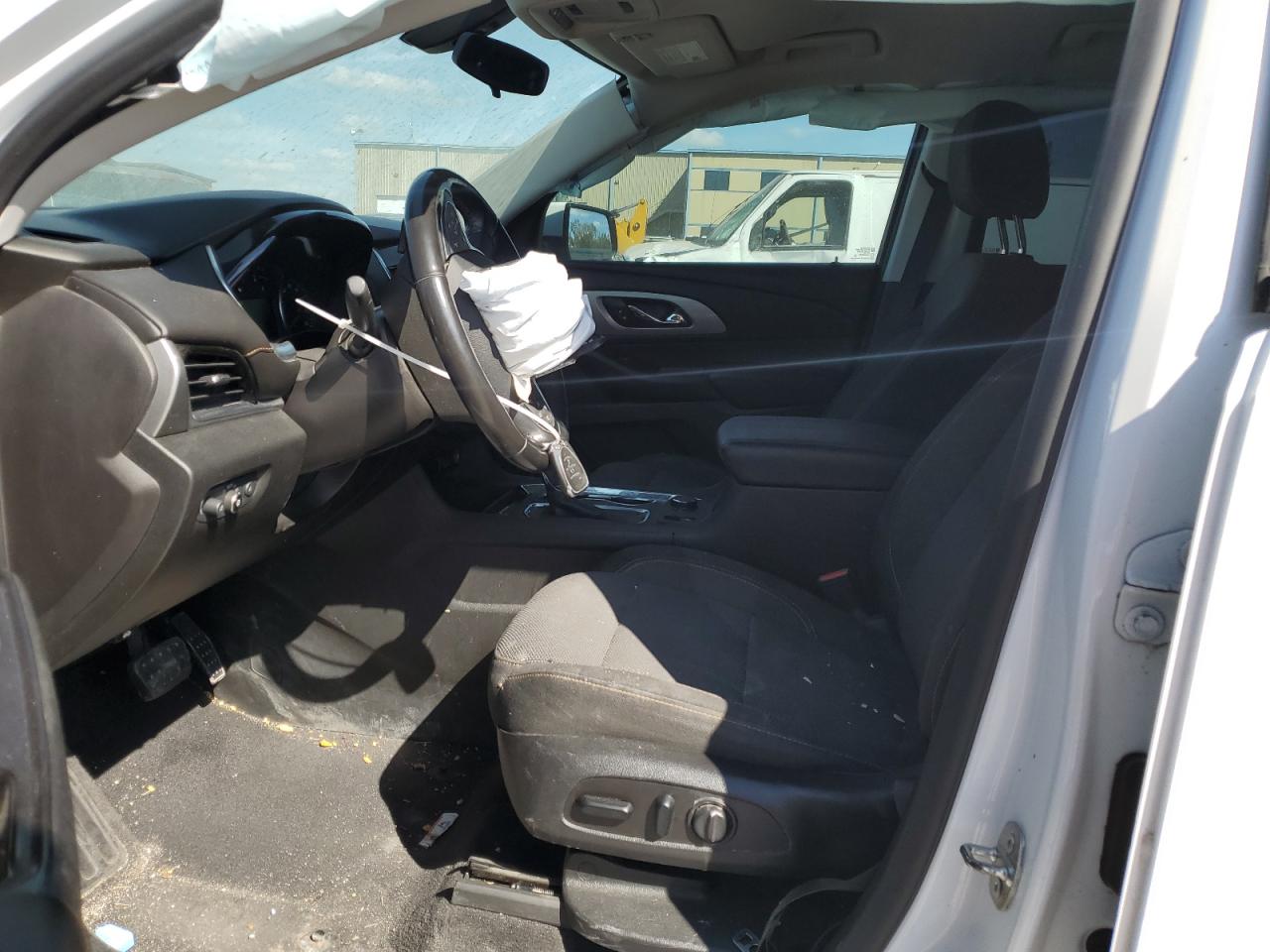2019 Chevrolet Traverse VIN 1GNERGKW1KJ189767 Copart auction photo, front end damage thumbnail 7