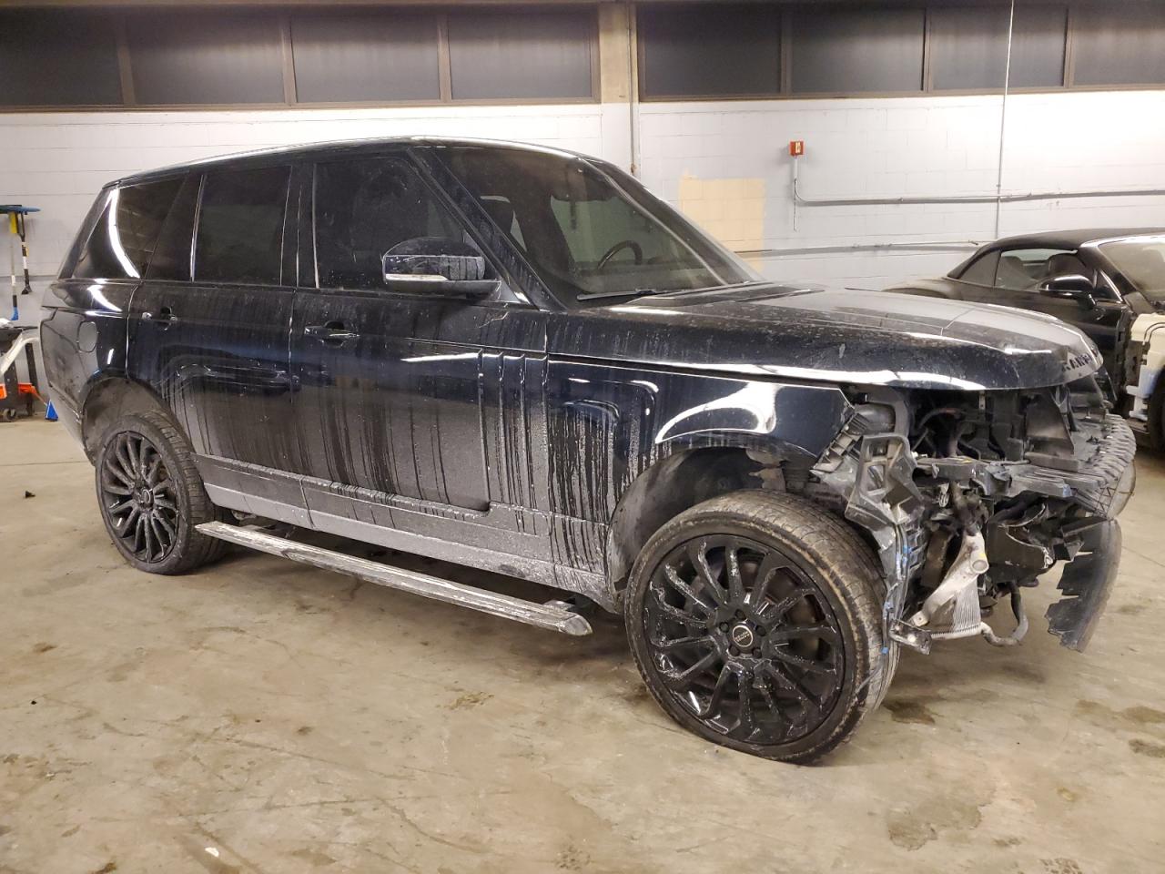 2017 Land Rover Range Rover VIN SALGS2FE3HA324663 Copart auction photo, front end damage thumbnail 4