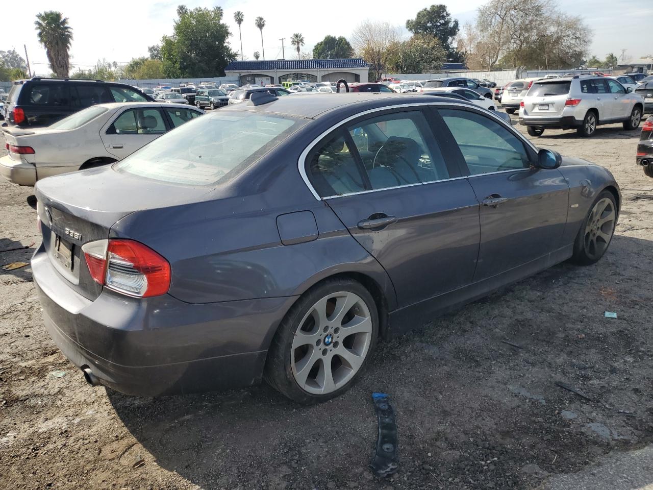 2008 BMW 3er VIN WBAVB77518NH79417 Copart auction photo, burn / minor dent/scratches damage thumbnail 3