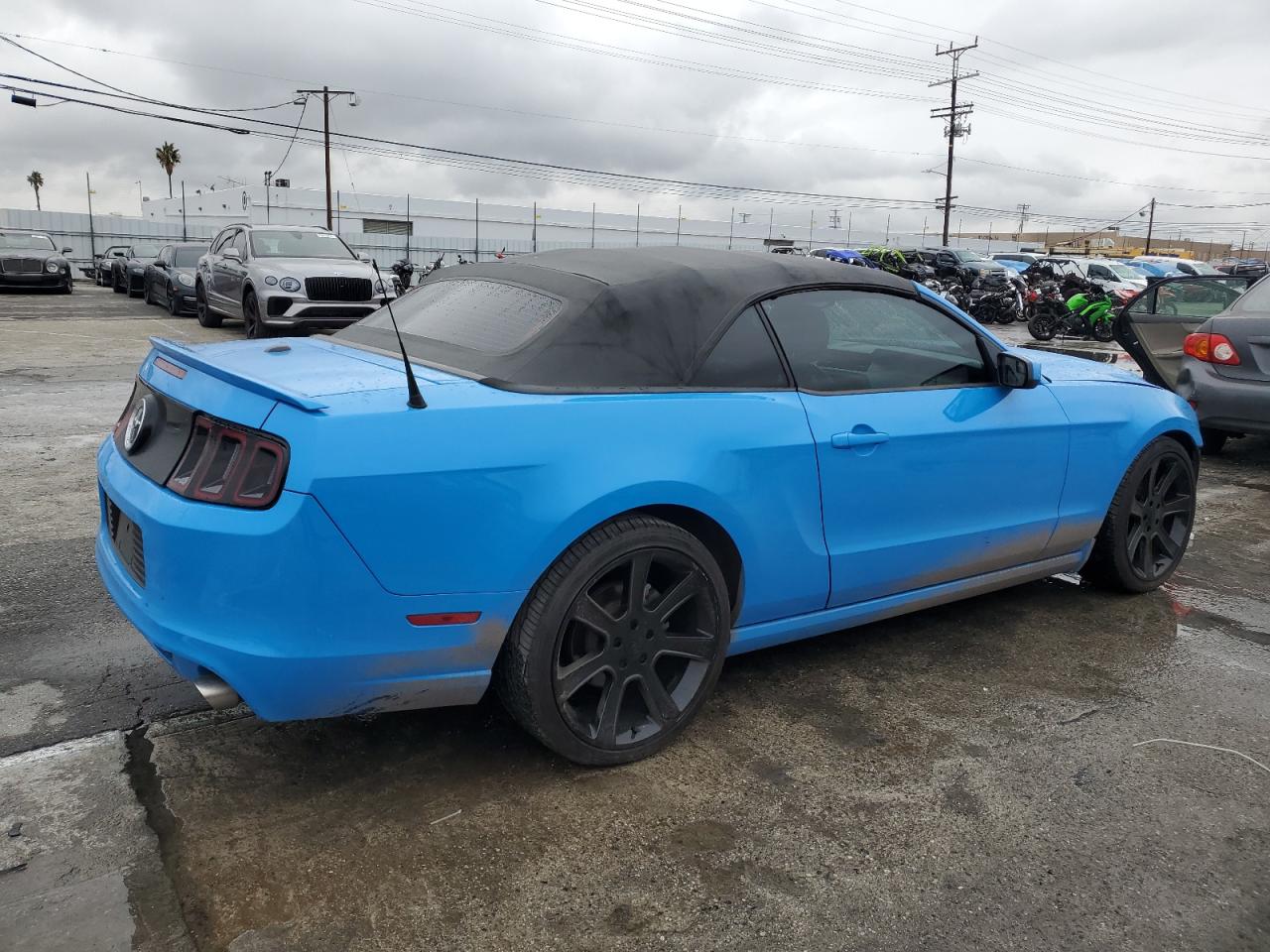 2014 Ford Mustang VIN 1ZVBP8EM9E5231727 Copart auction photo, front end / side damage thumbnail 3