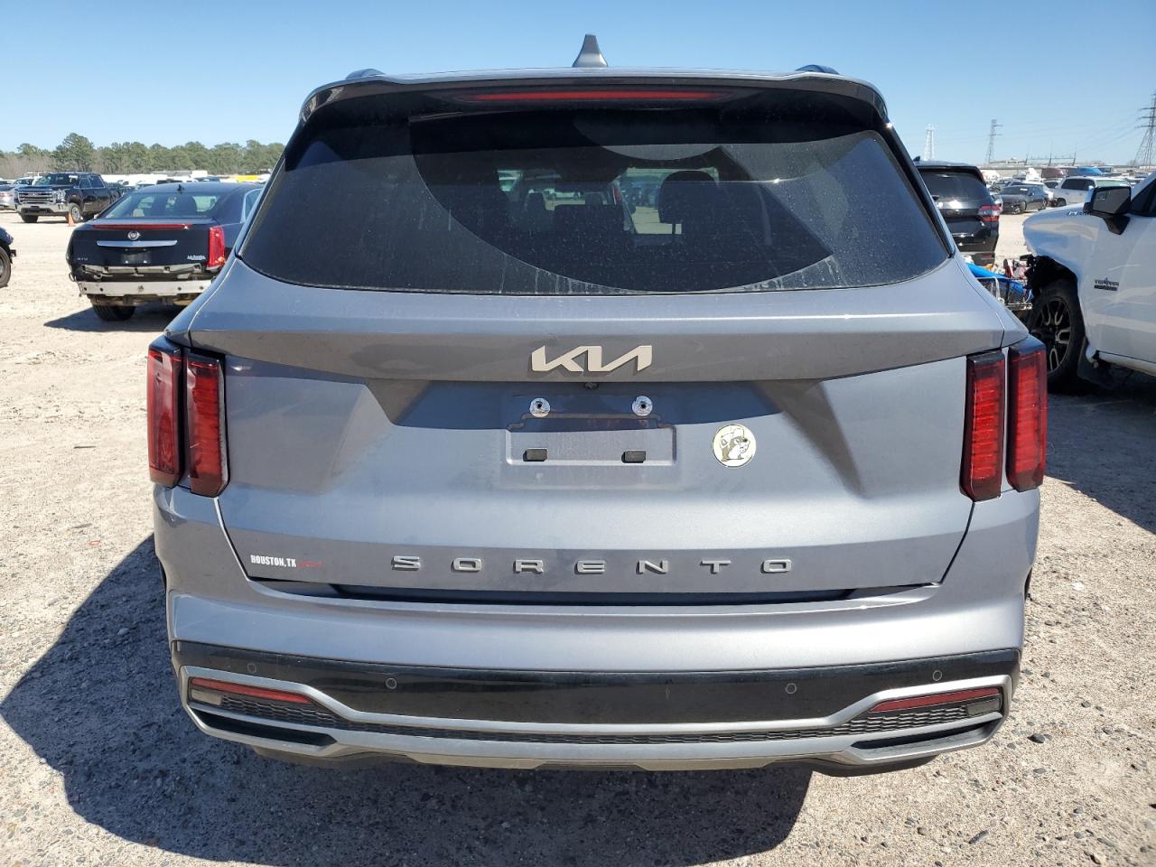 2022 KIA Sorento VIN 5XYRL4LC8NG155697 Copart auction photo, front end / minor dent/scratches damage thumbnail 6