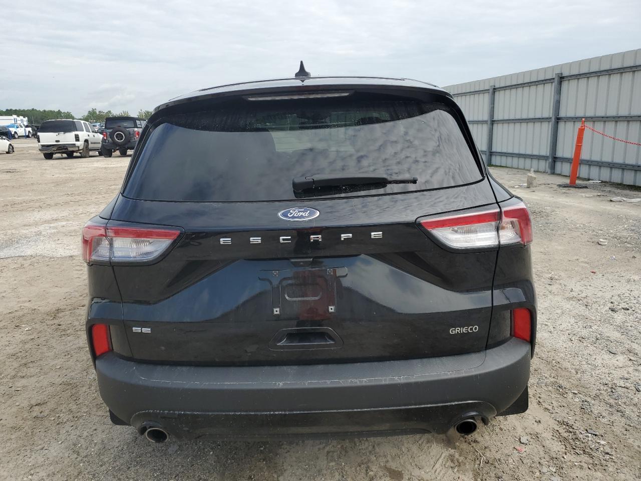 2021 Ford Escape VIN 1FMCU0G62MUB32490 Copart auction photo, side / front end damage thumbnail 6