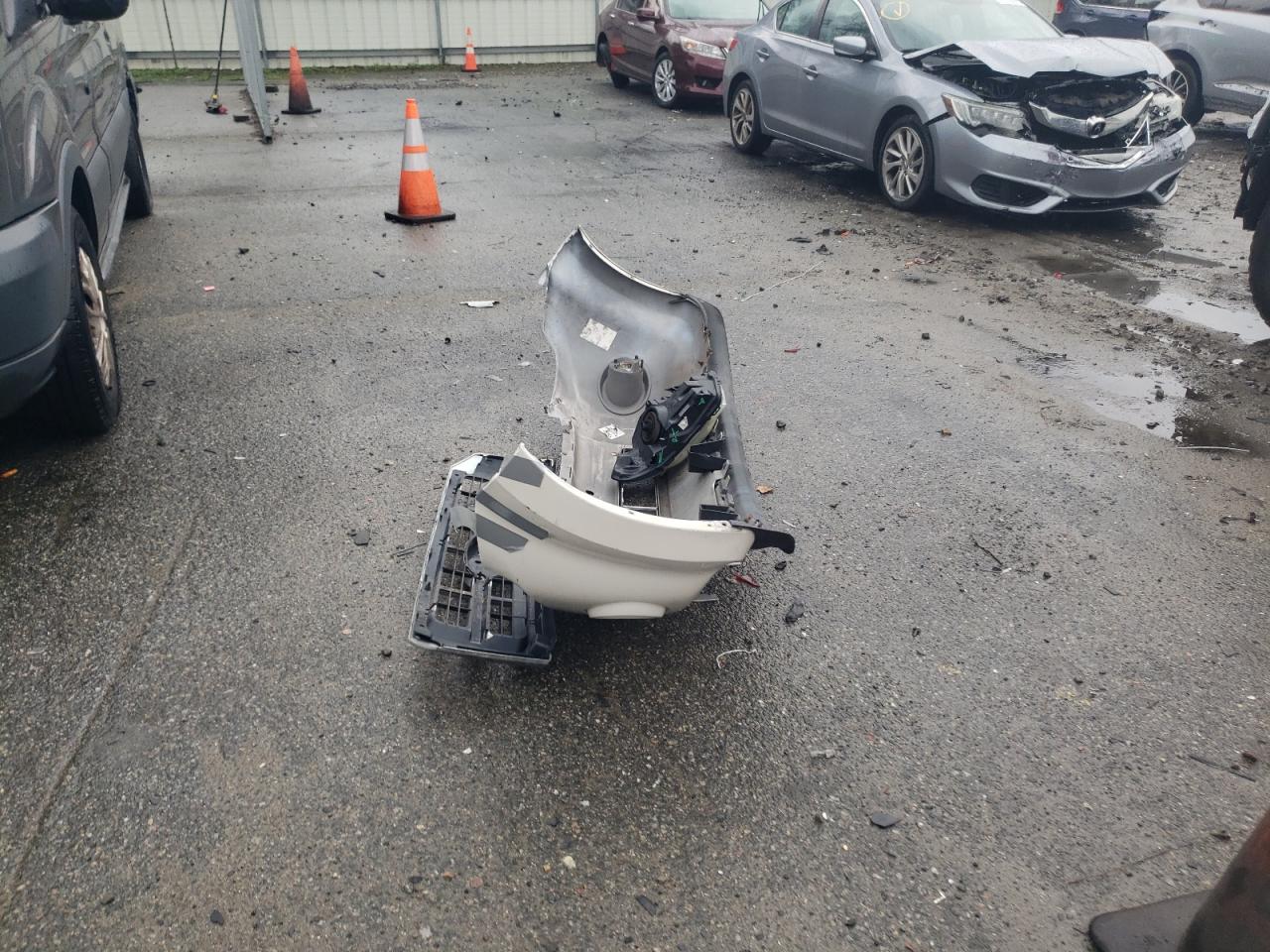2011 Ford Escape VIN 1FMCU0EG2BKC47840 Copart auction photo, front end damage thumbnail 13