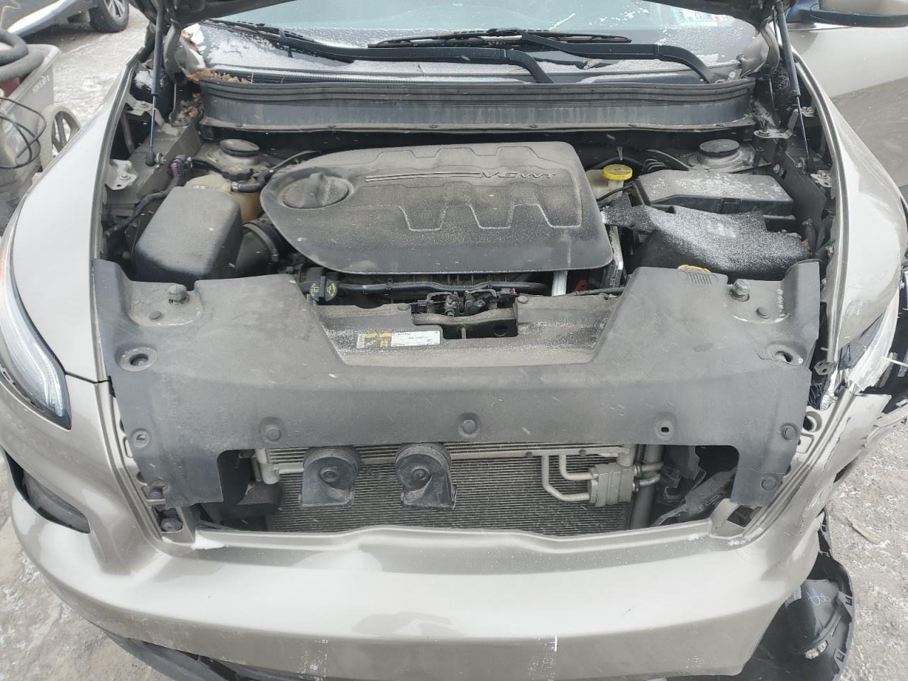 2018 Jeep Grand Cherokee VIN 1C4PJMLX3JD598249 Copart auction photo, front end damage thumbnail 12