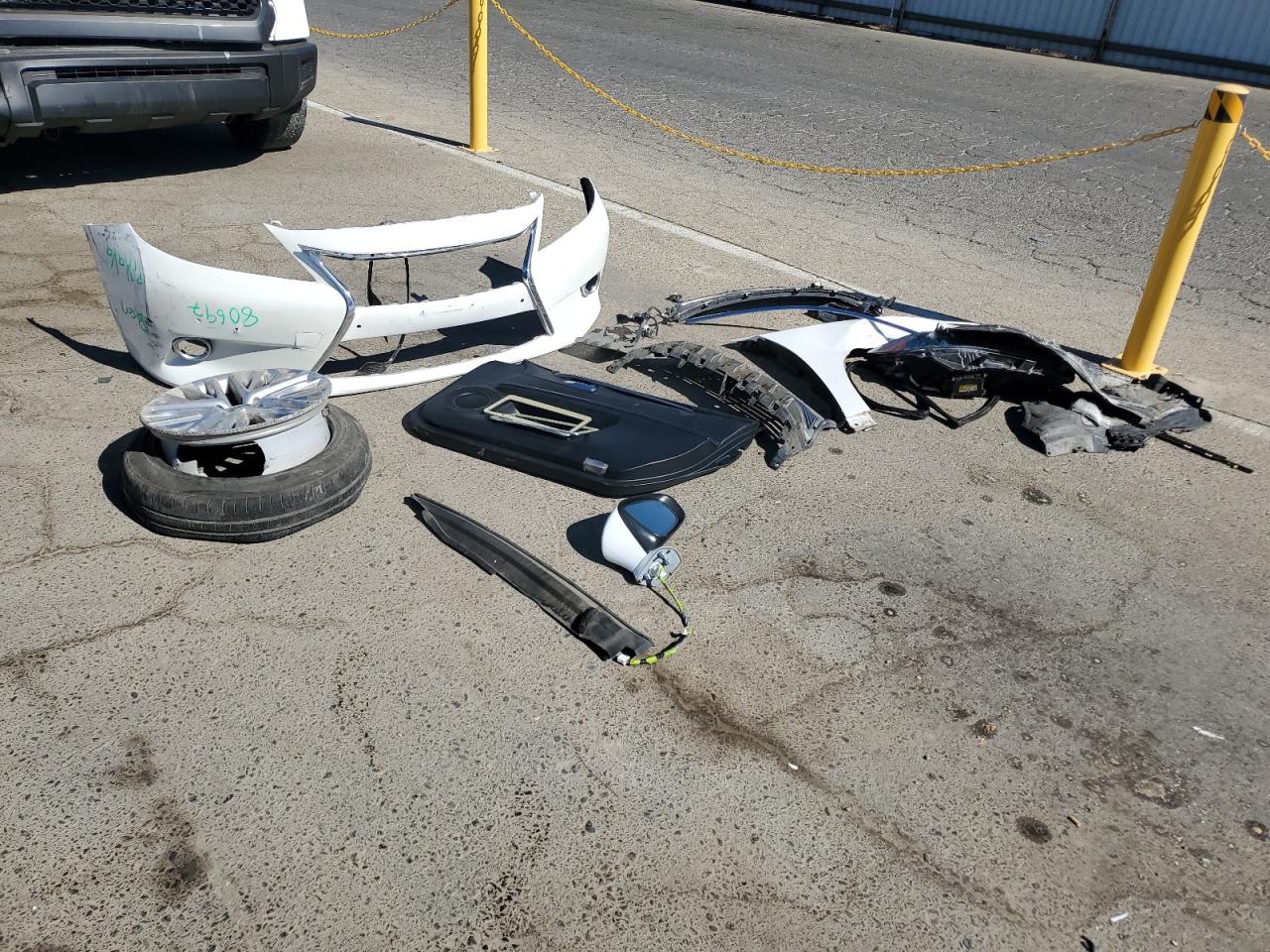 2014 Lexus ES VIN JTHBK1GG3E2111552 Copart auction photo, front end / side damage thumbnail 12