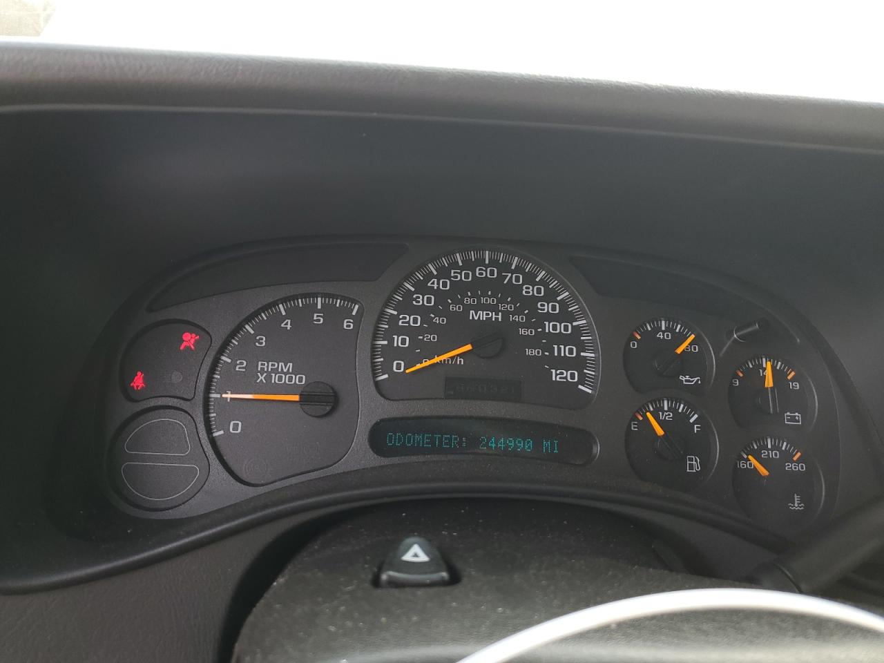 2003 Chevrolet Suburban VIN 3GNEC16Z23G153849 Copart auction photo, front end damage thumbnail 9
