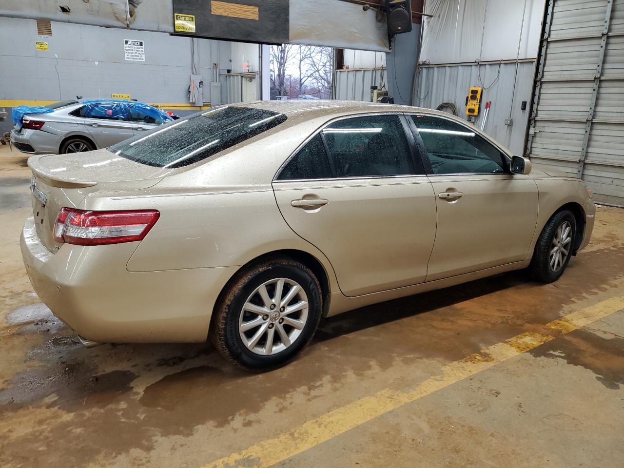 2011 Toyota Camry VIN 4T1BK3EK4BU127212 Copart auction photo, front end damage thumbnail 3