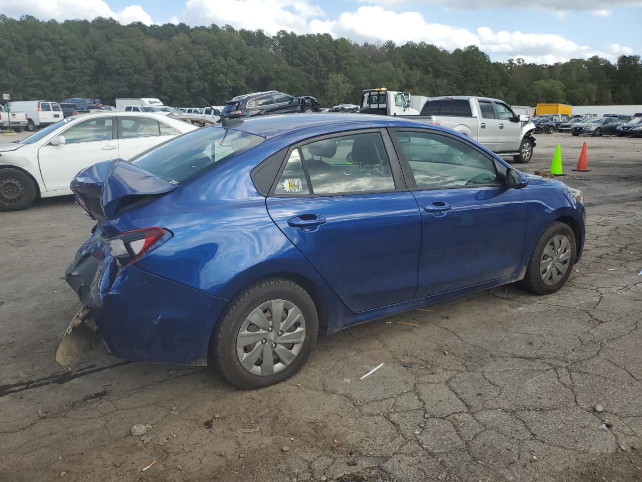 2019 KIA Rio VIN 3KPA24AB5KE226616 Copart auction photo, rear end / minor dent/scratches damage thumbnail 3