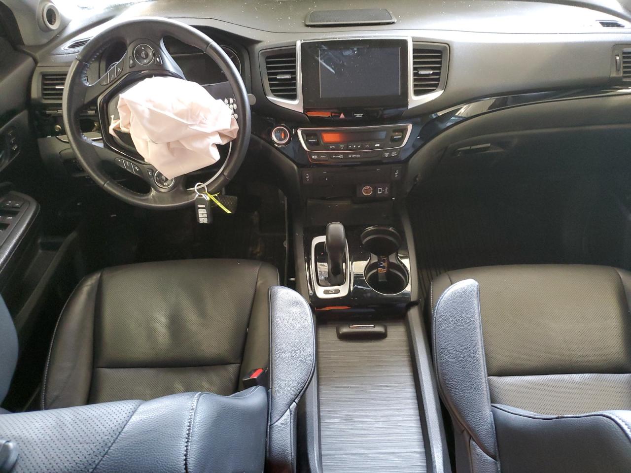 2018 Honda Ridgeline VIN 5FPYK3F77JB007492 Copart auction photo, front end / minor dent/scratches damage thumbnail 8
