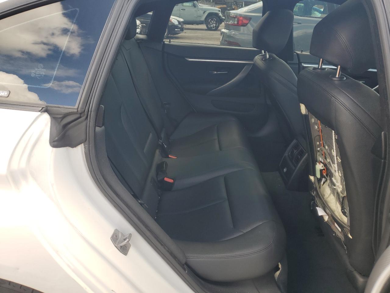 2018 BMW 4er VIN WBA4J1C5XJBM10559 Copart auction photo, front end damage thumbnail 10