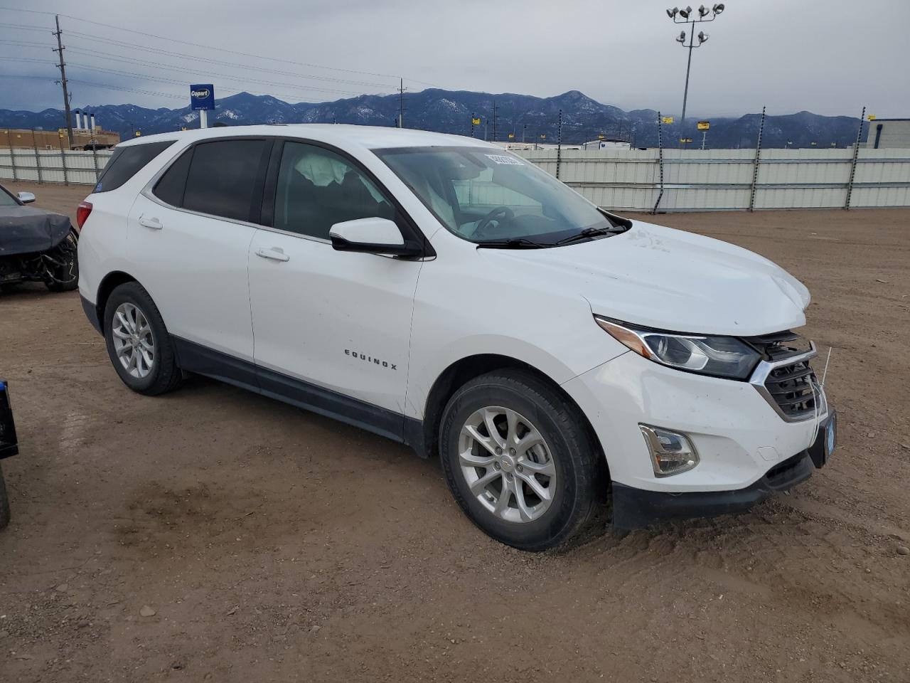 2018 Chevrolet Equinox VIN 2GNAXJEV7J6114104 Copart auction photo, front end / side damage thumbnail 4