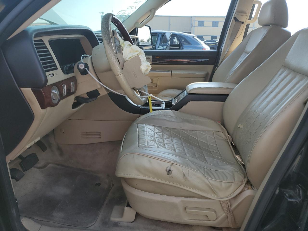 2005 Lincoln Aviator VIN 5LMEU68H35ZJ07210 Copart auction photo, front end / side damage thumbnail 7