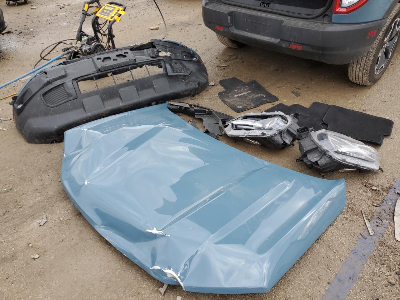 2023 Ford Bronco VIN 3FMCR9C66PRE15806 Copart auction photo, front end damage thumbnail 13