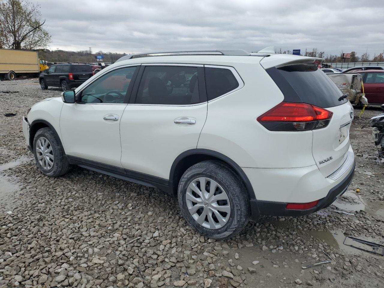 2017 Nissan Rogue VIN 5N1AT2MV8HC785838 Copart auction photo, front end damage thumbnail 2