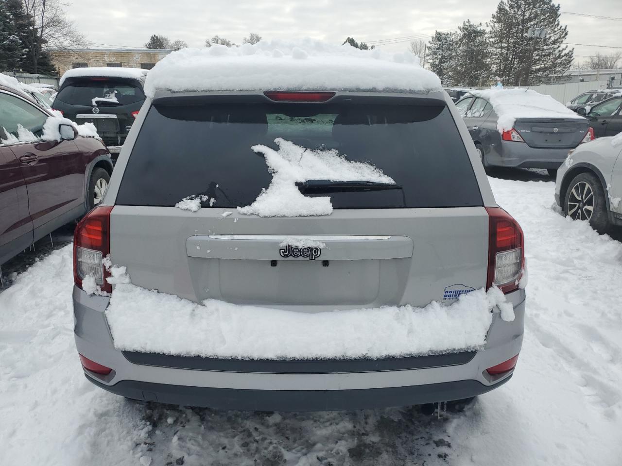 2015 Jeep Compass VIN 1C4NJDBB9FD437487 Copart auction photo, mechanical / minor dent/scratches damage thumbnail 6