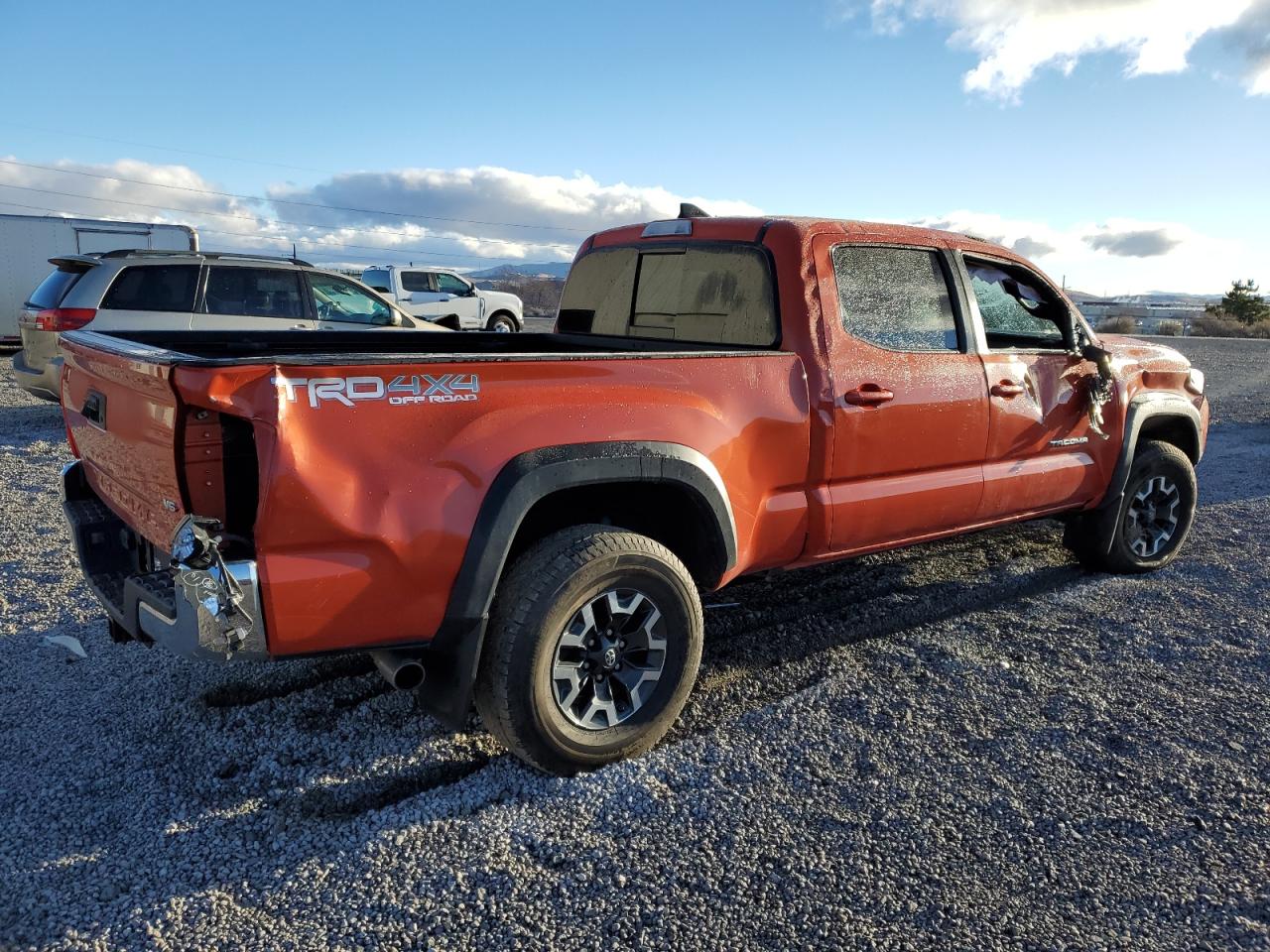 2017 Toyota Tacoma VIN 3TMDZ5BN0HM033957 Copart auction photo, all over / undercarriage damage thumbnail 3
