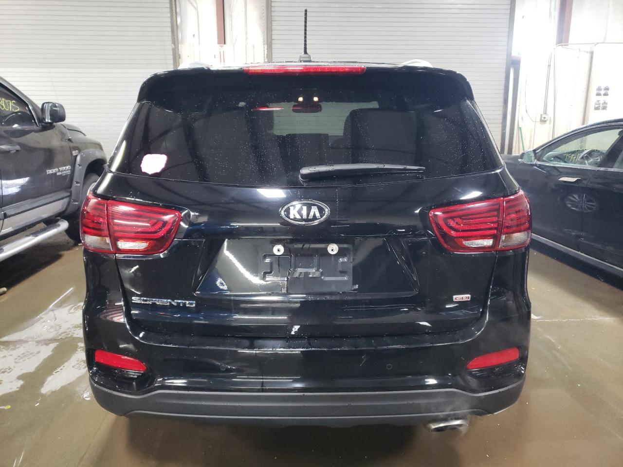2020 KIA Sorento VIN 5XYPGDA30LG661357 Copart auction photo, front end damage thumbnail 6