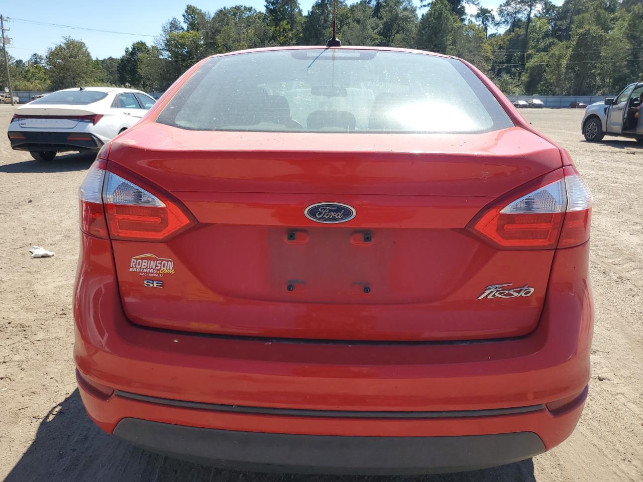 2015 Ford Fiesta VIN 3FADP4BJ4FM135469 Copart auction photo, front end damage thumbnail 6