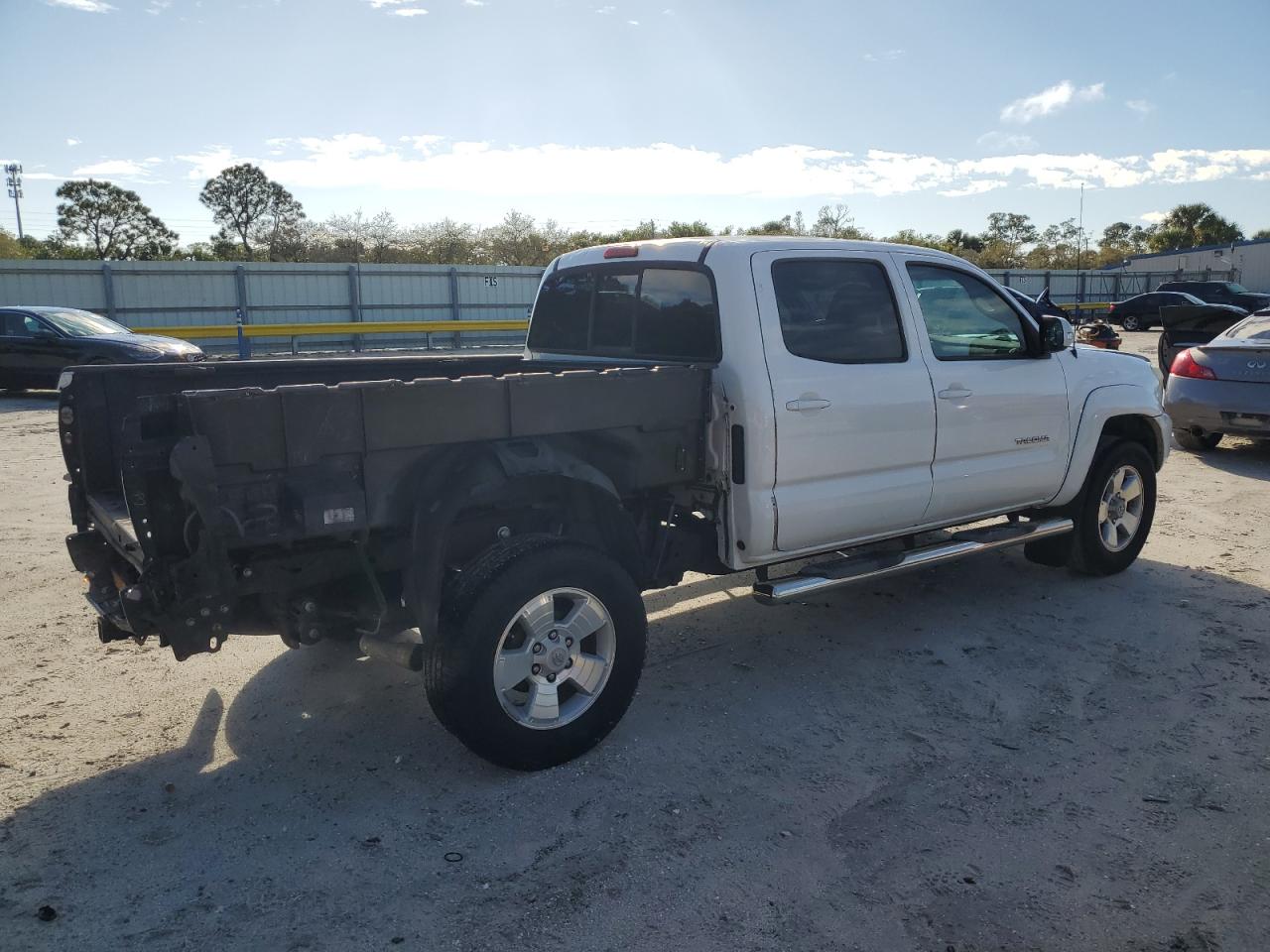 2013 Toyota Tacoma VIN 5TFKU4HN9DX003156 Copart auction photo, rear end damage thumbnail 3