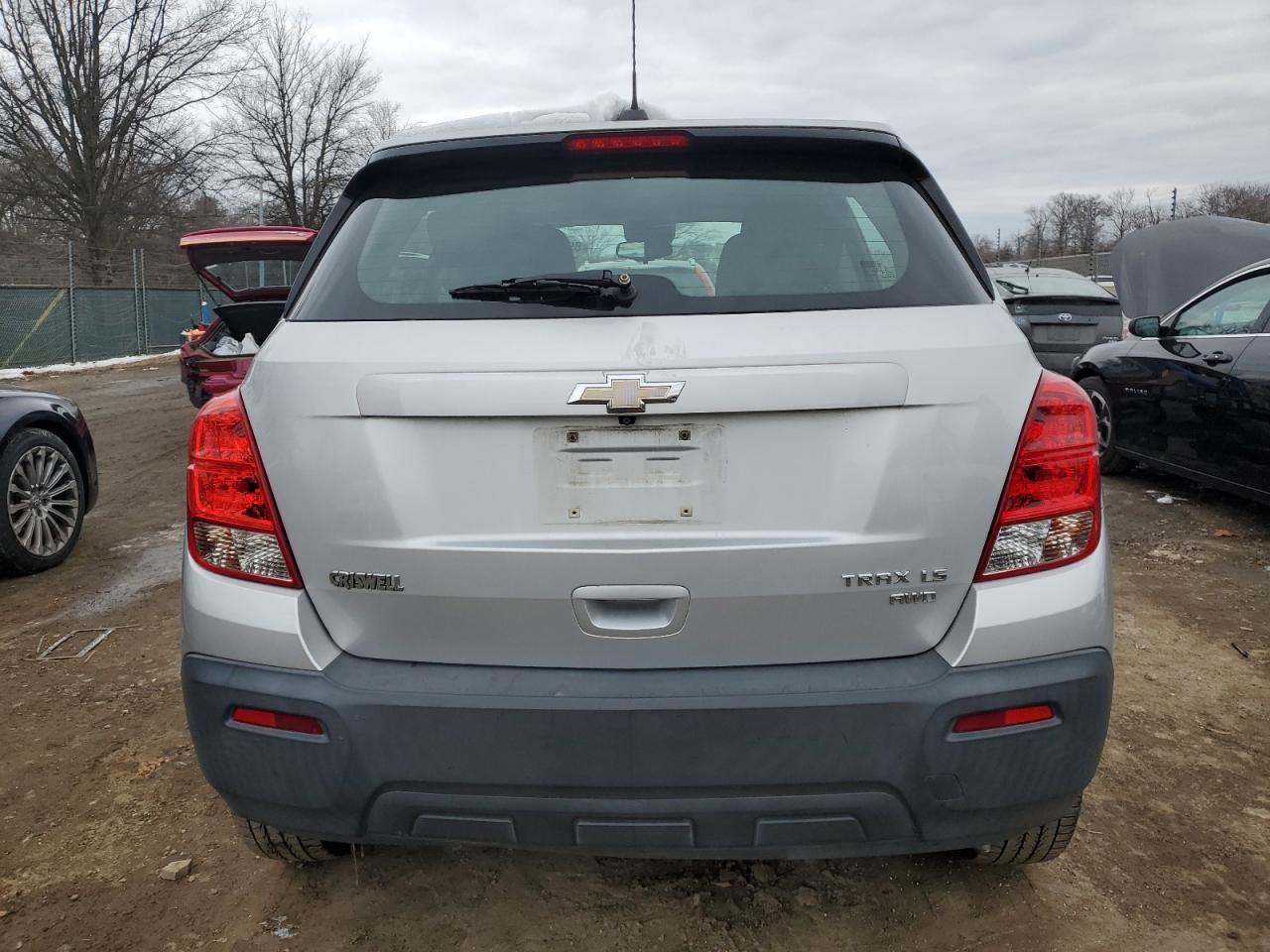 2016 Chevrolet Trax VIN 3GNCJNSBXGL127753 Copart auction photo, front end / minor dent/scratches damage thumbnail 6