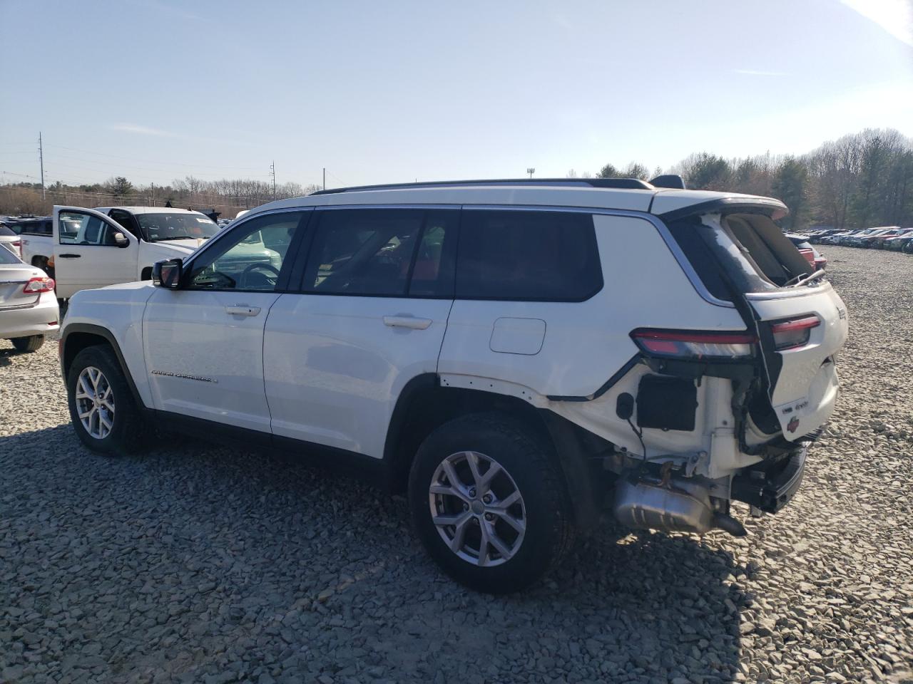 2021 Jeep Grand Cherokee VIN 1C4RJKBG1M8122237 Copart auction photo, rear end / minor dent/scratches damage thumbnail 2