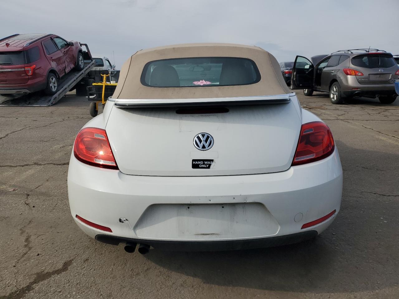 2014 Volkswagen Beetle VIN 3VW5P7AT5EM805643 Copart auction photo, front end damage thumbnail 6